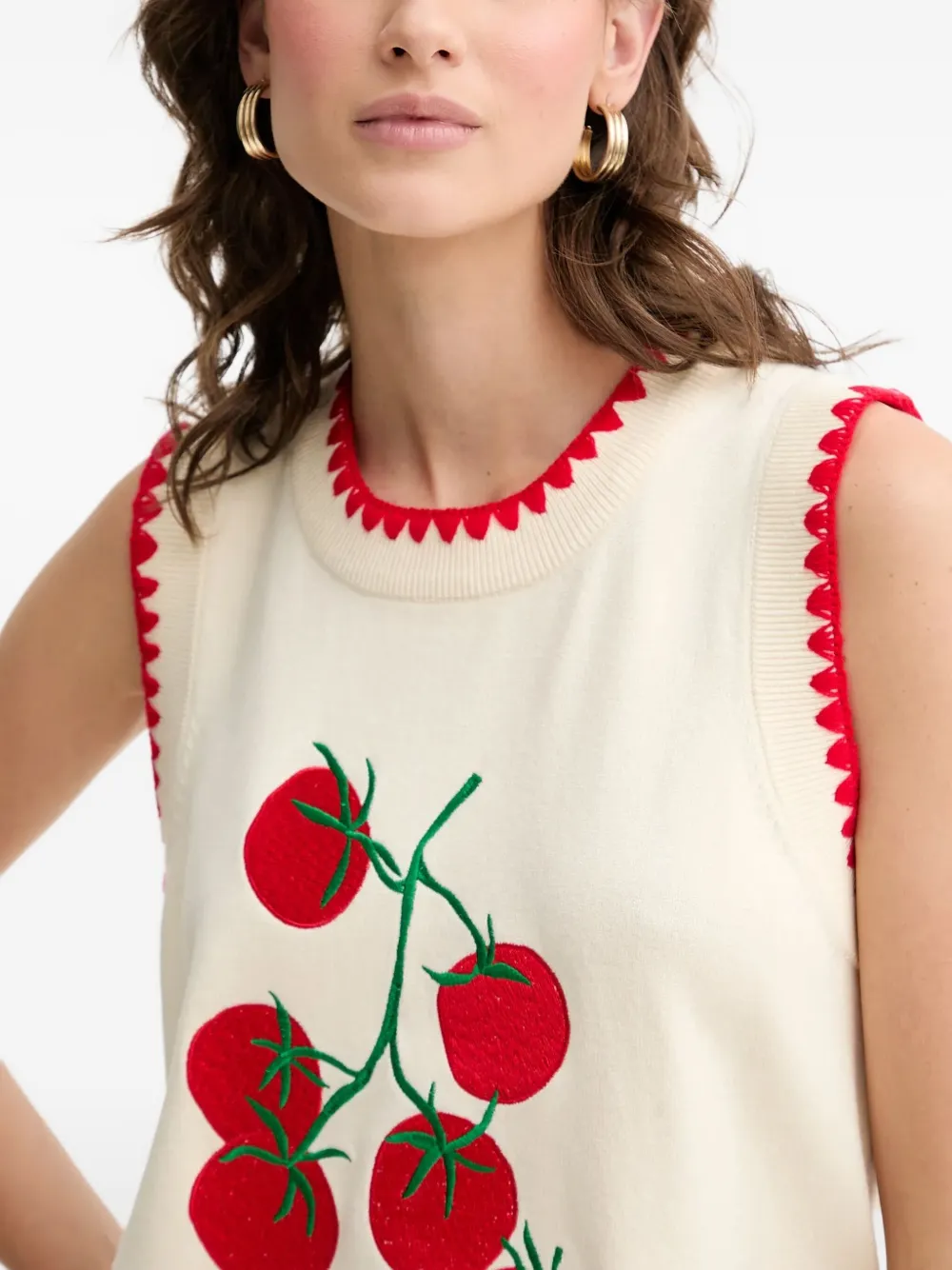 NEVER FULLY DRESSED Top met geborduurde tomaat Beige
