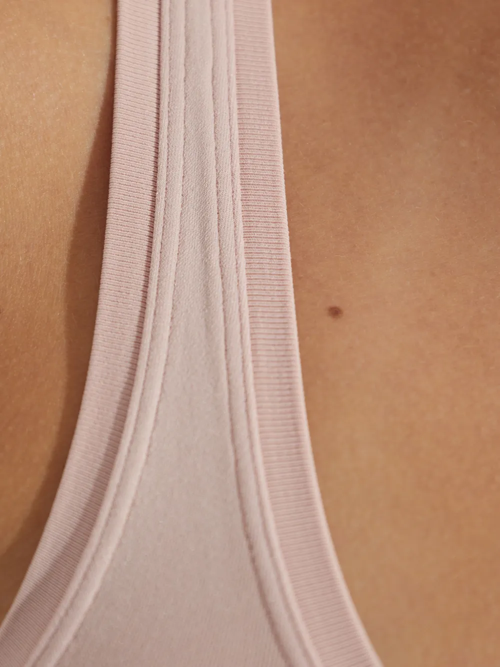 Hanro Scoop-neck Crop Top In Pink