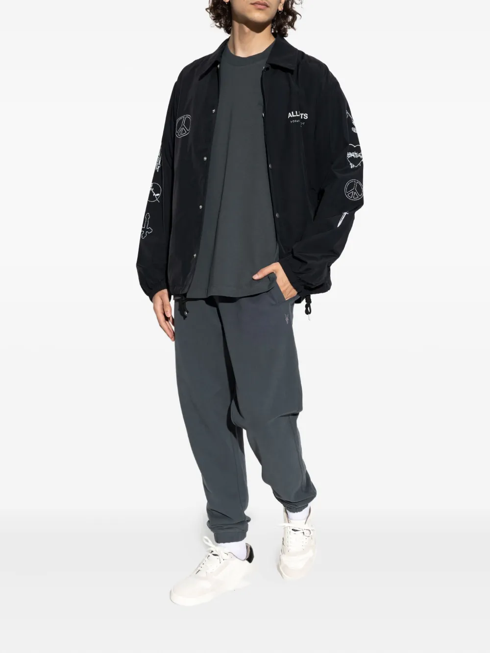 AllSaints playera con logo estampado | Playeras | Image 2