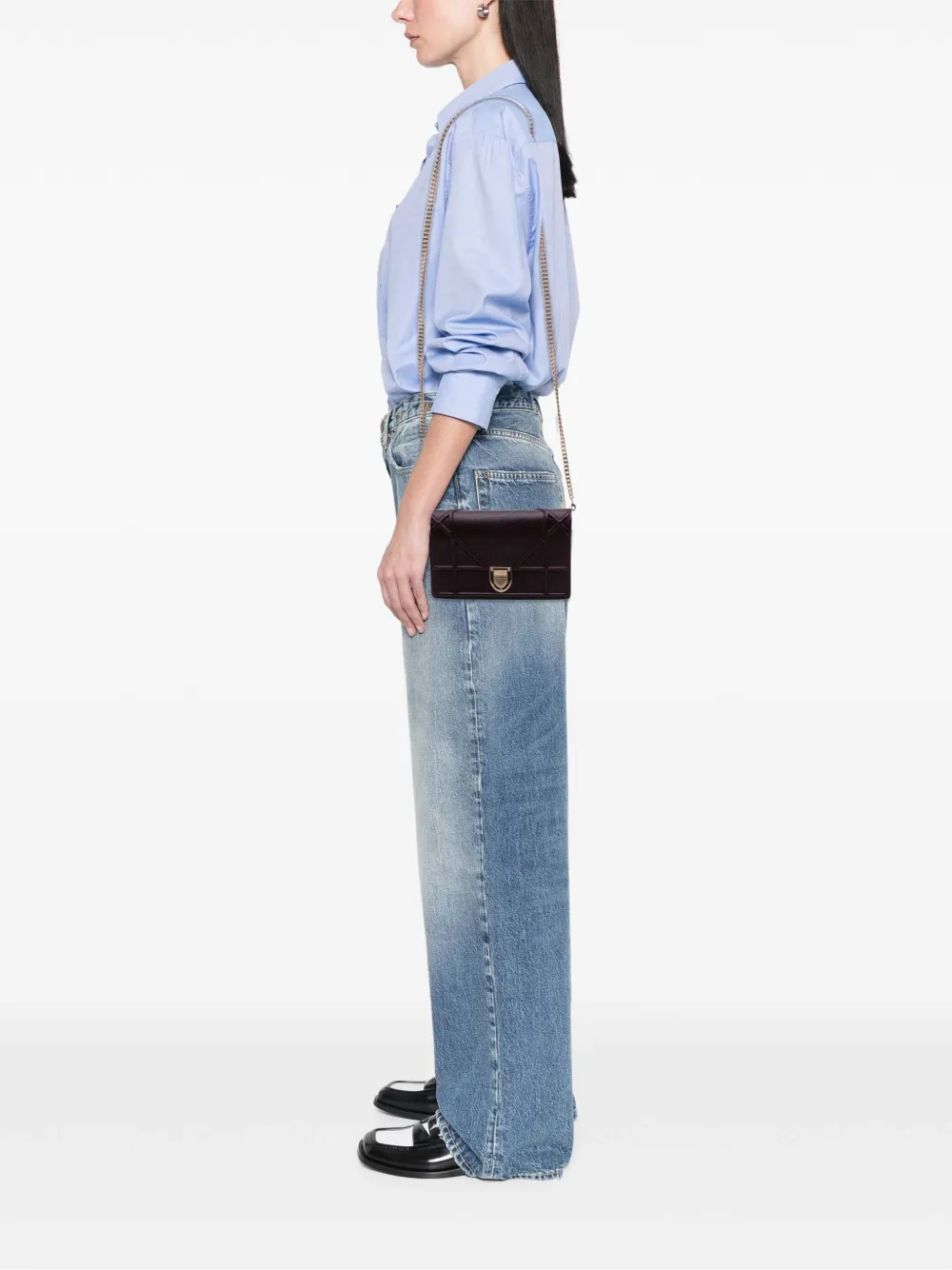 Christian Dior Pre-Owned 2018 Grained Calfskin Diorama Wallet on Chain crossbody bag | Pre-Owned | Image 2