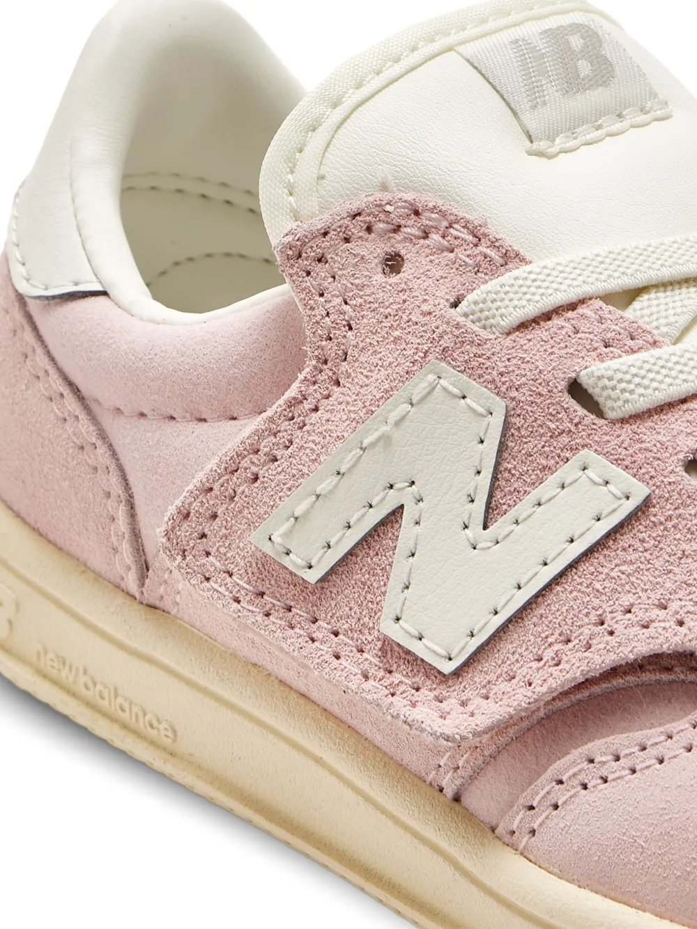 New Balance Kids T500 suède leren sneakers Roze