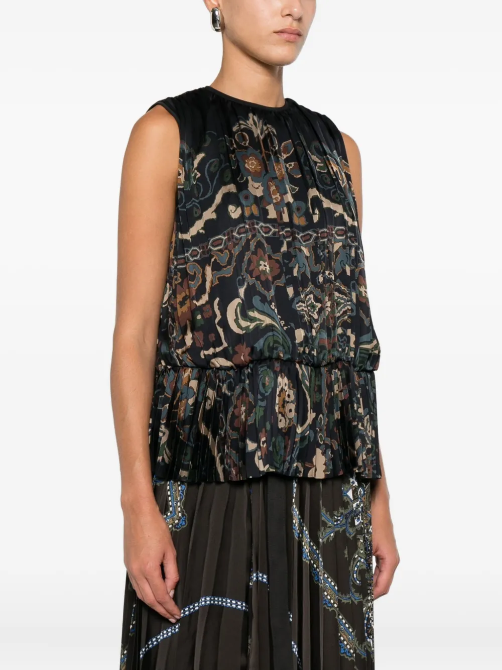 美品　sacai サカイ　レースプリーツトップス ノースリーブ ペイズリー柄 美品 sacai サカイ レースプリーツトップス ノースリーブ ペイズリー柄