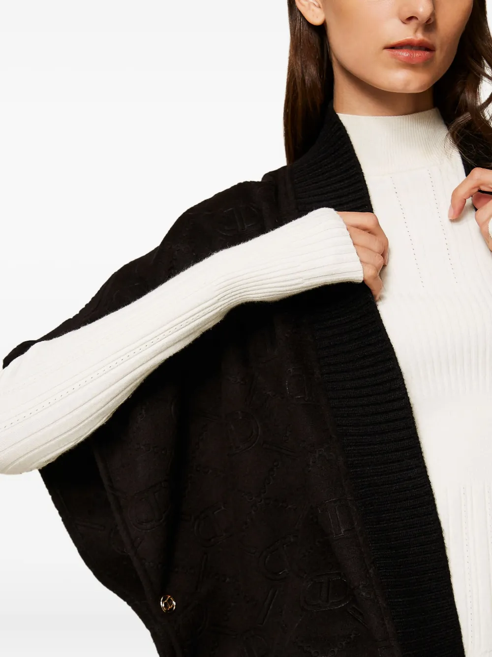 Twinset Oval T-logo Poncho In Black