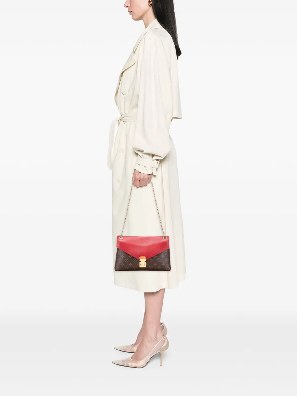 Louis Vuitton Pre-Owned 2016 Monogram Pallas Chain shoulder bag | Pre-Owned | Image 2