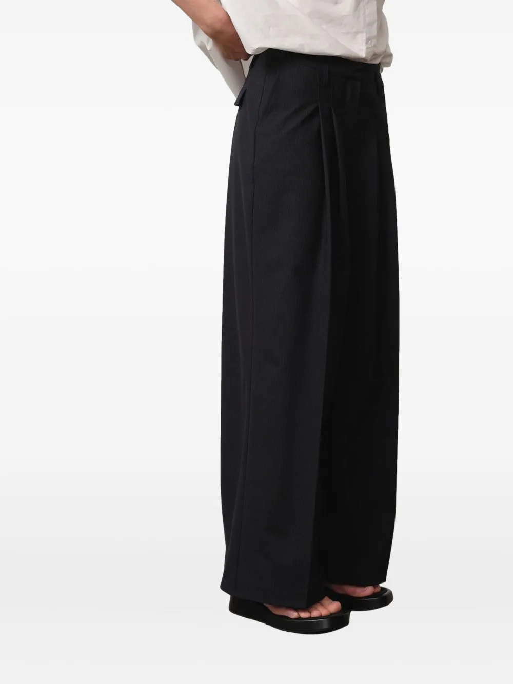 HERSKIND pinstripe pleated-front trousers - Blauw
