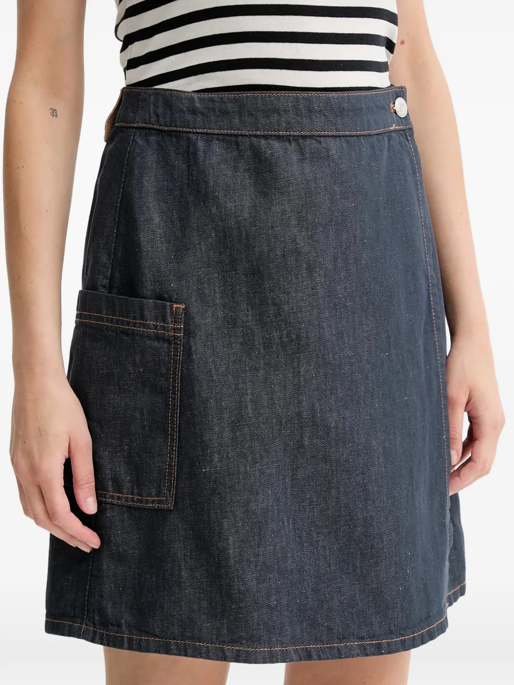 Marc O'Polo falda corta con bolsillo en la parte delantera | Faldas acampanadas | Image 2