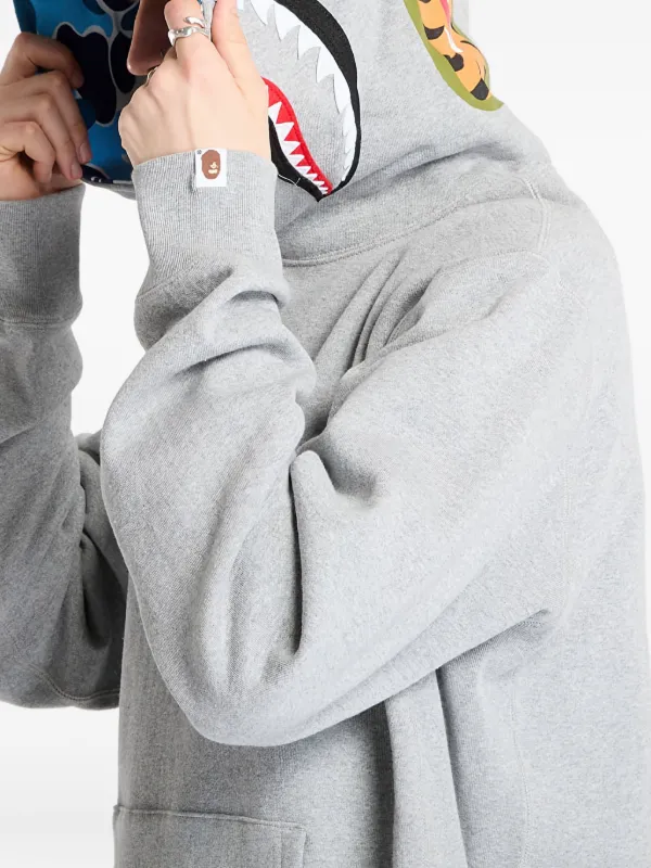 A BATHING APE® カンガルーポケット パーカー | グレー | FARFETCH JP
