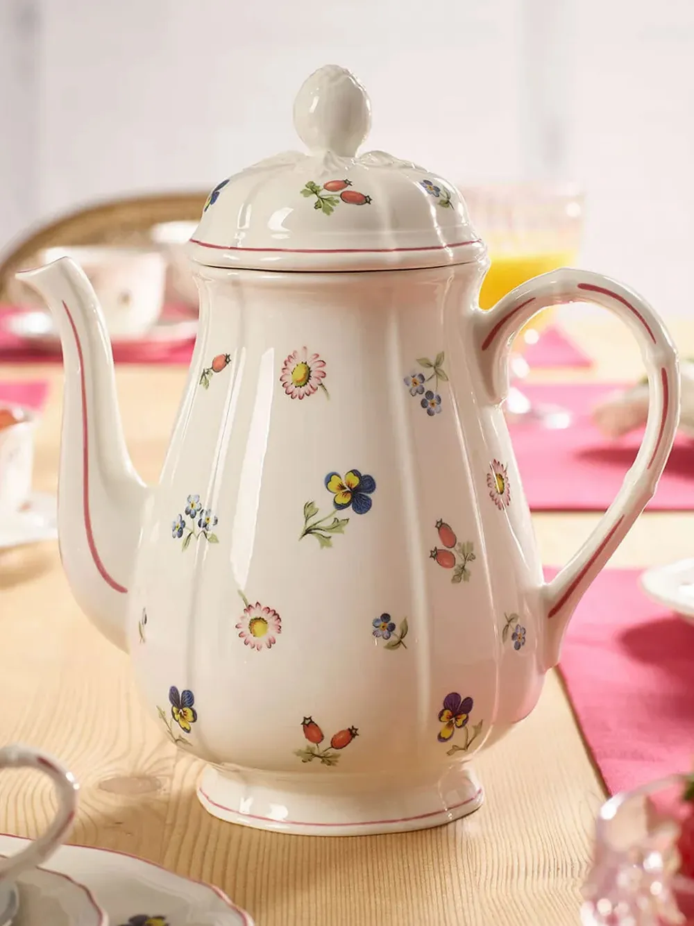  Villeroy & Boch Petite Fleur Coffee Pot - White 