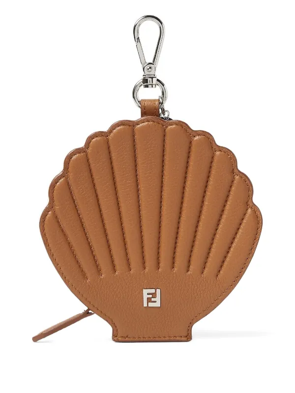 フェンディ　チャーム　ブラウン FENDI シェルチャーム | ブラウン | FARFETCH JP
