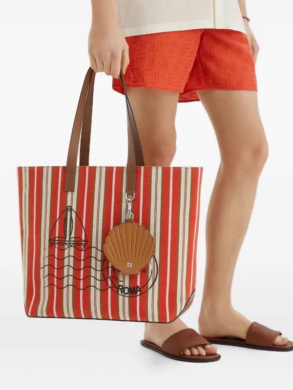 FENDI シェルチャーム | ブラウン | FARFETCH JP