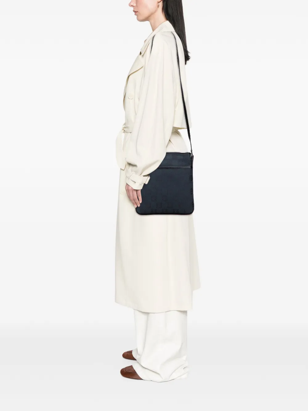 Loewe Pre-Owned 2004 Anagram Canvas crossbody bag | Pre-Owned | Image 2