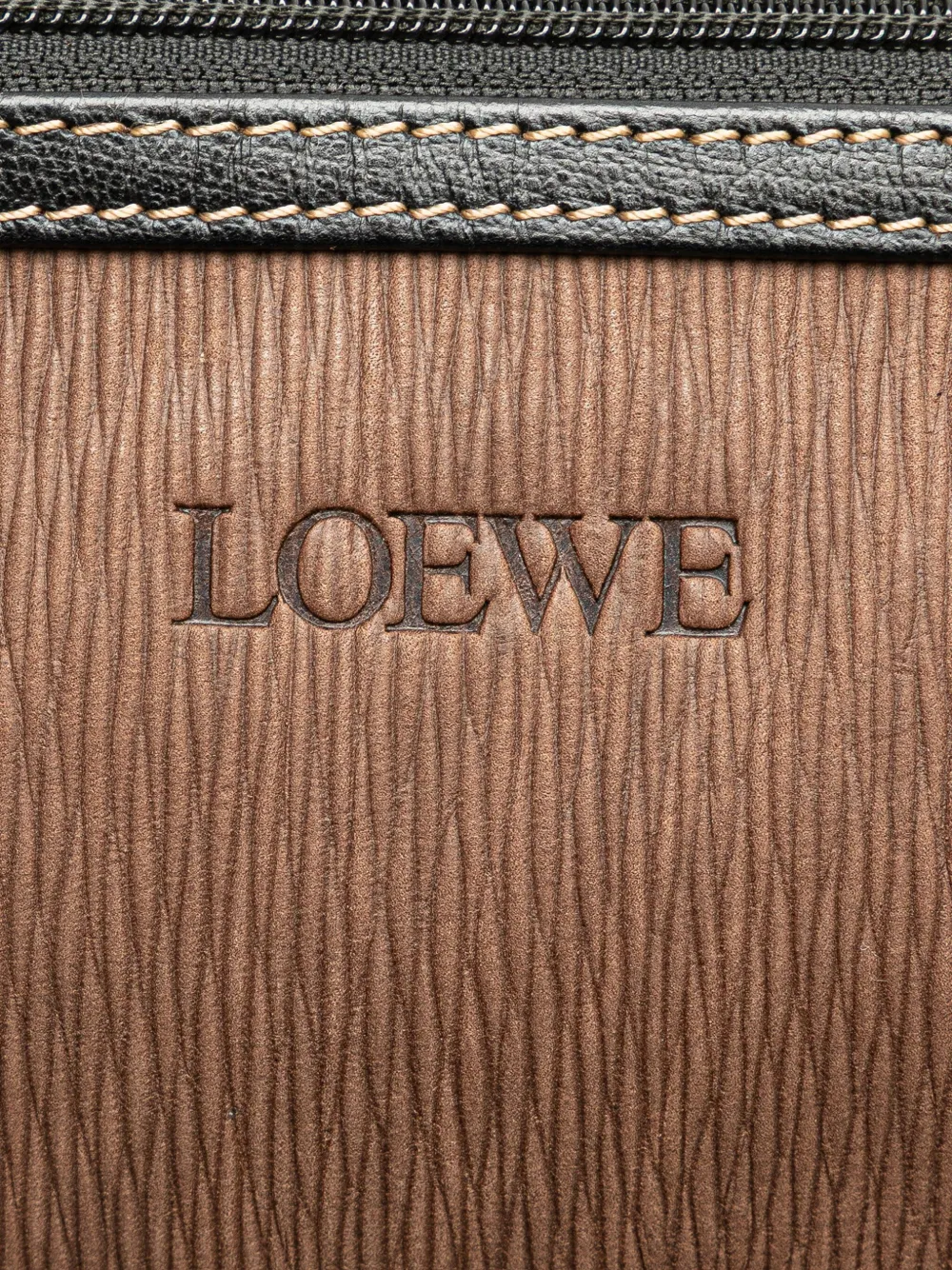 Pre-owned Loewe 2000-2025 Leather Velazquez Pouch In Black