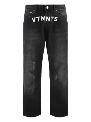Scopri la nuova collezione di denim VETEMENTS per uomo su FARFETCH