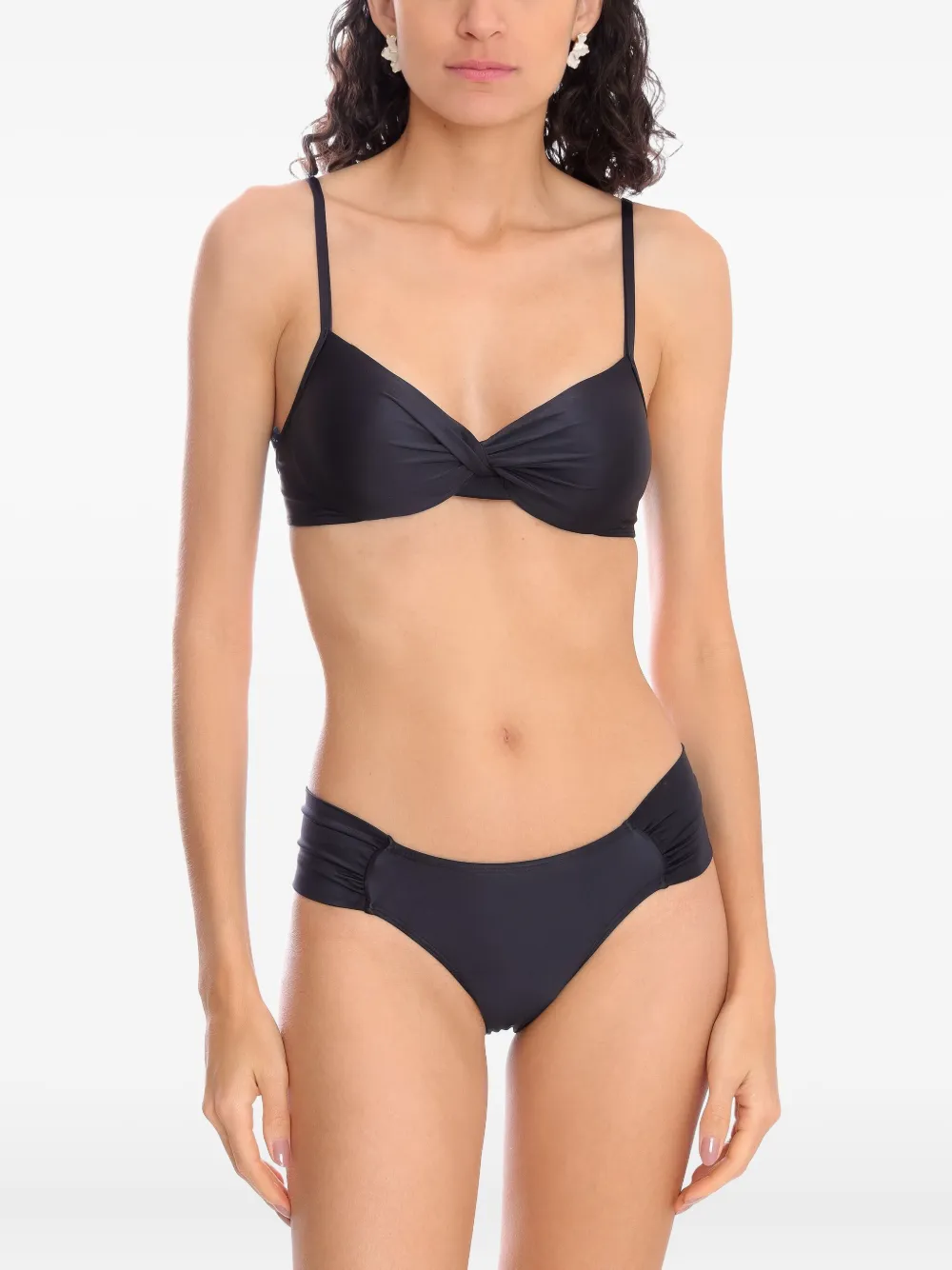 Lygia & Nanny Vitoria twist-front bikini | Bikinis | Image 2
