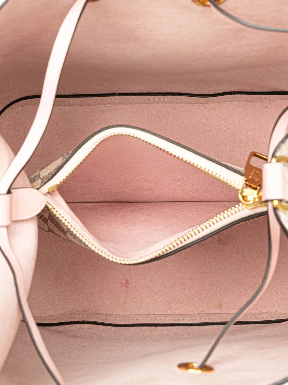 Pre-owned Louis Vuitton 2019 Damier Azur Neonoe Mm Bucket Bag In Pink