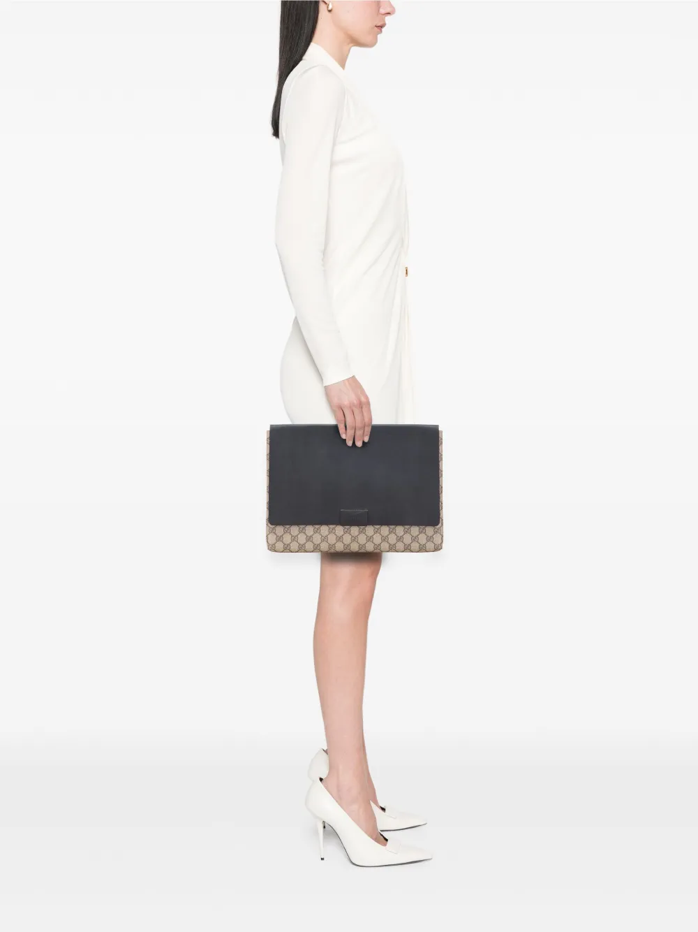 Gucci Pre-Owned 2000-2015 Large GG Supreme clutch bag | Pre-Owned | Image 2