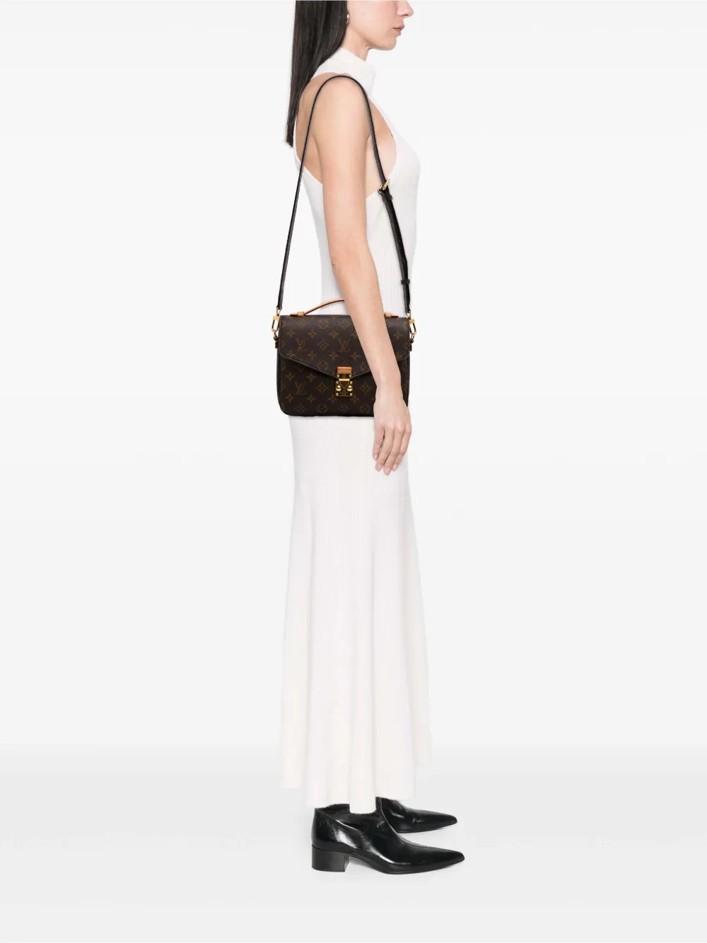 Pre-owned Louis Vuitton 2019 Monogram Pochette Metis Satchel In Brown