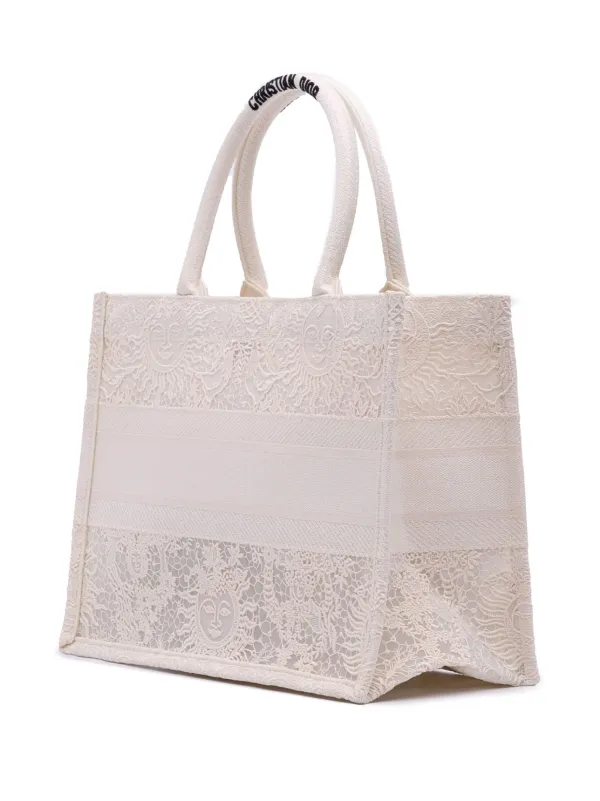 Christian Dior Pre-Owned 2023 Medium Canvas D Lace Sun Christian Dior Pre-Owned 2023 Medium Canvas D Lace Sun