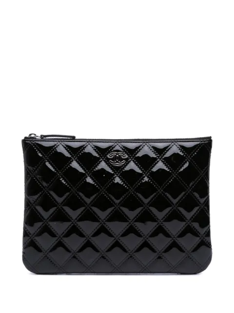 CHANEL Pre-Owned bolso de mano O Case mediano acolchada de charol 2014-2015