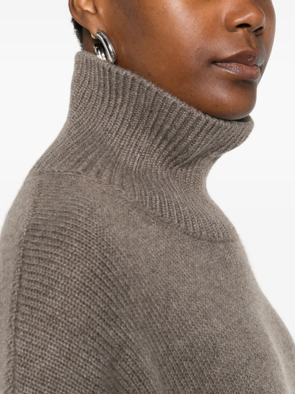 Lisa Yang Heidi Cashmere Turtle-neck Sweater In Brown