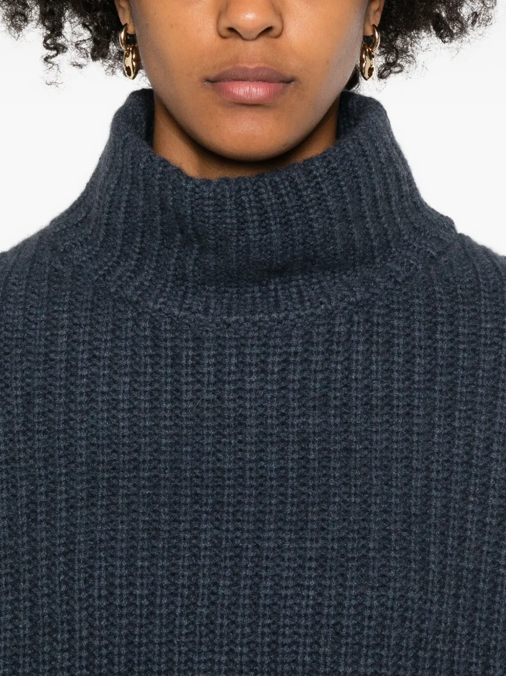 Lisa Yang Ribbed Turtleneck Sweater In Blue