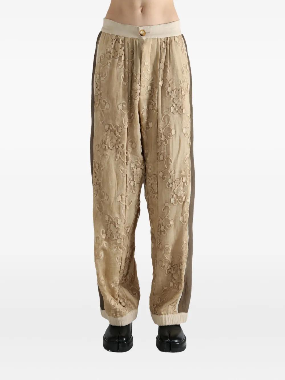 COMMUNS floral-detail trousers - Beige