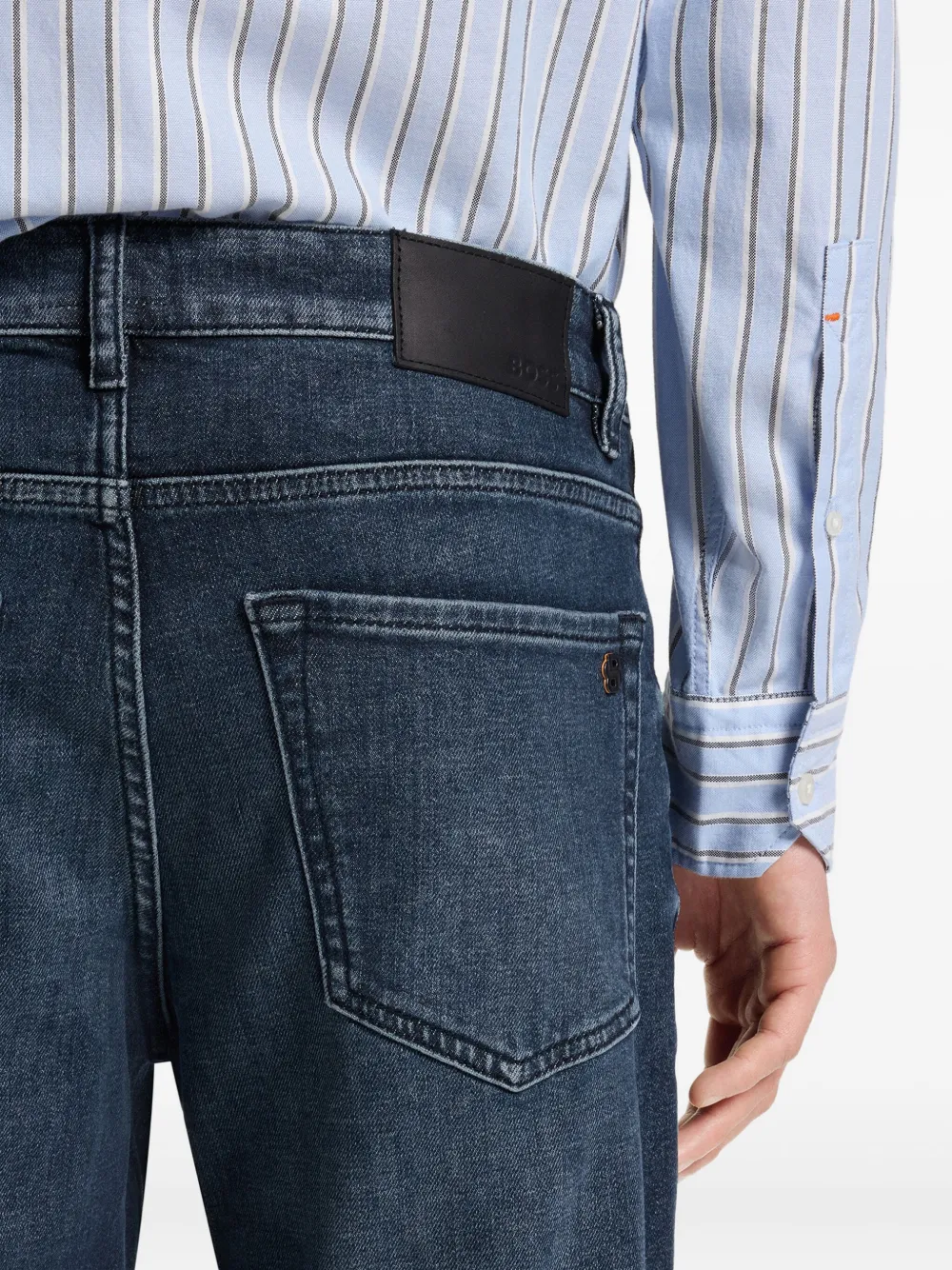 BOSS leather-patch jeans Blauw