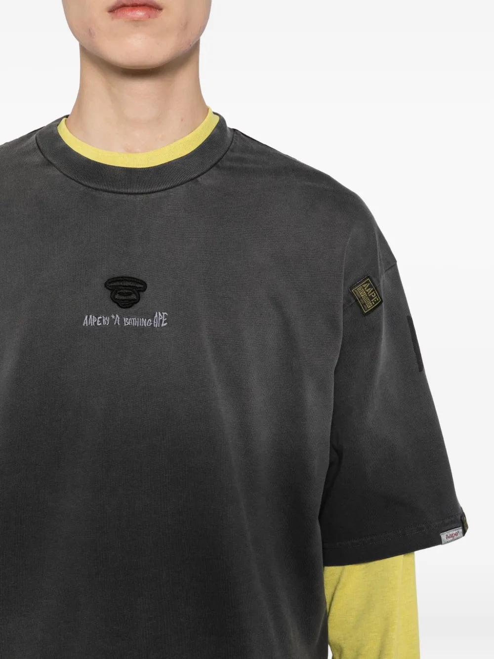 AAPE BY *A BATHING APE T-shirt met geborduurde ster Zwart