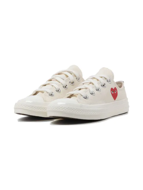 Comme Des Garçons Play Kids x Converse heart-logo sneakers 