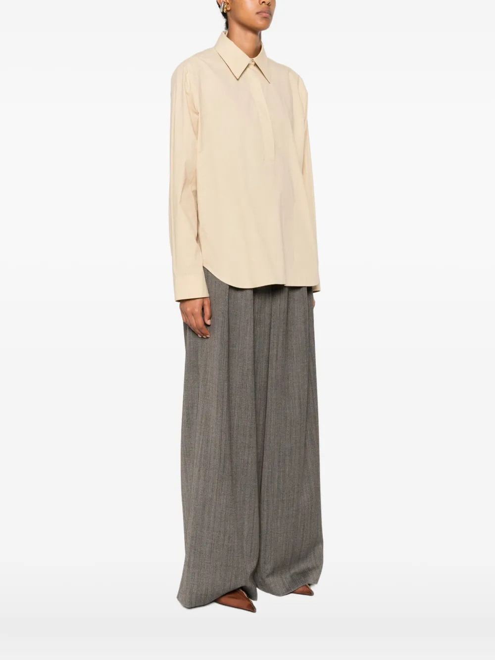 The Row Margan blouse met gewelfde afwerking en lange mouwen Beige