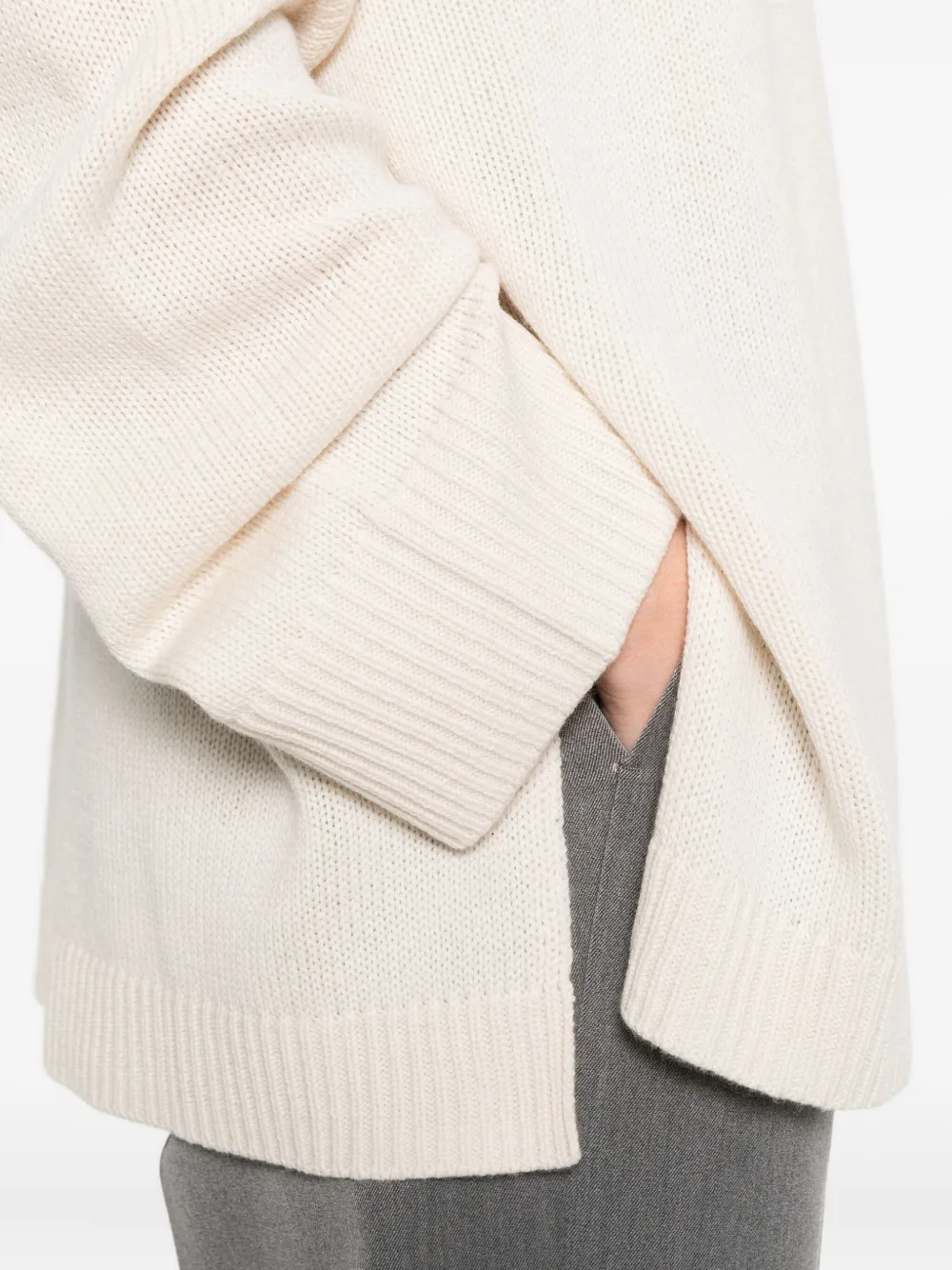 Allude Cable-knit Turtleneck Sweater In Neutral