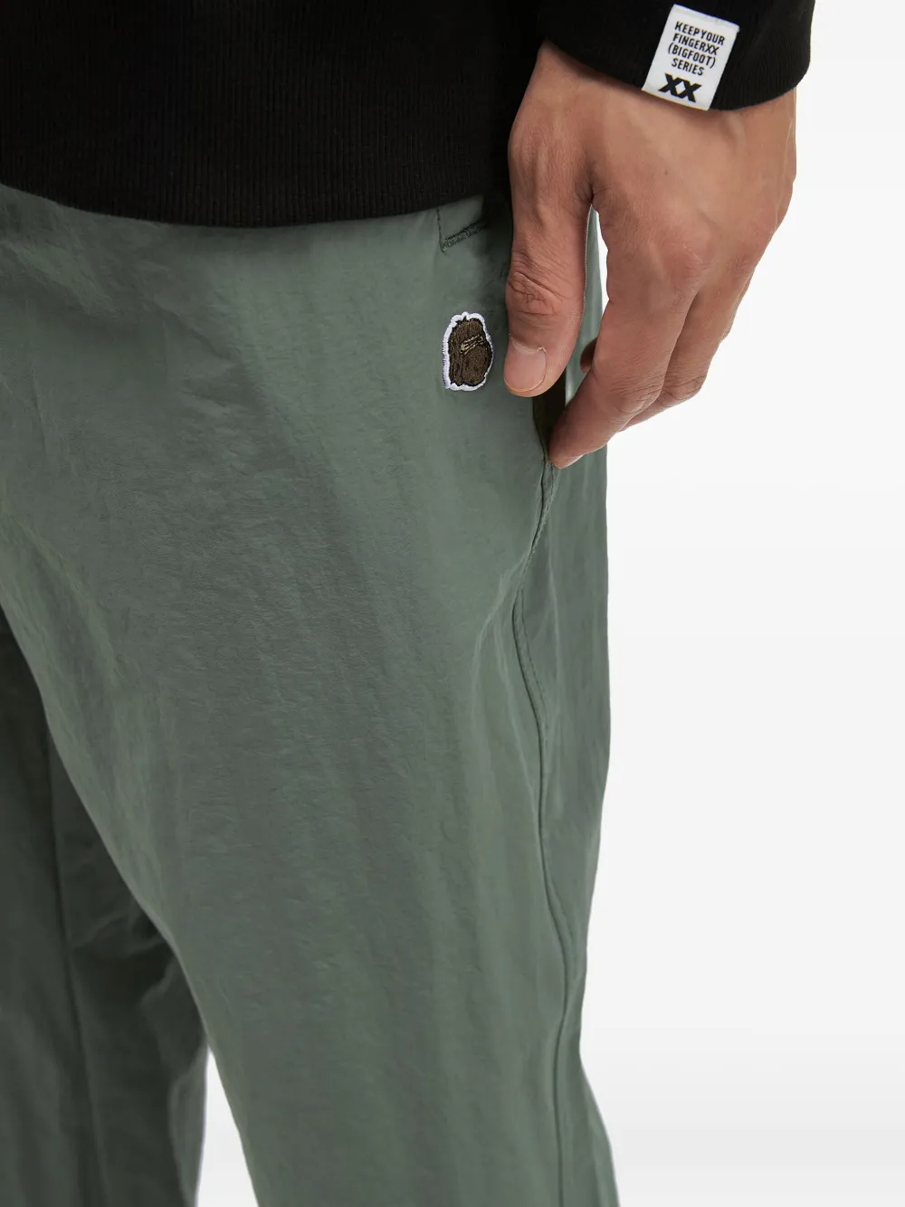 Fingercroxx Elasticated-cuff Trousers In Green