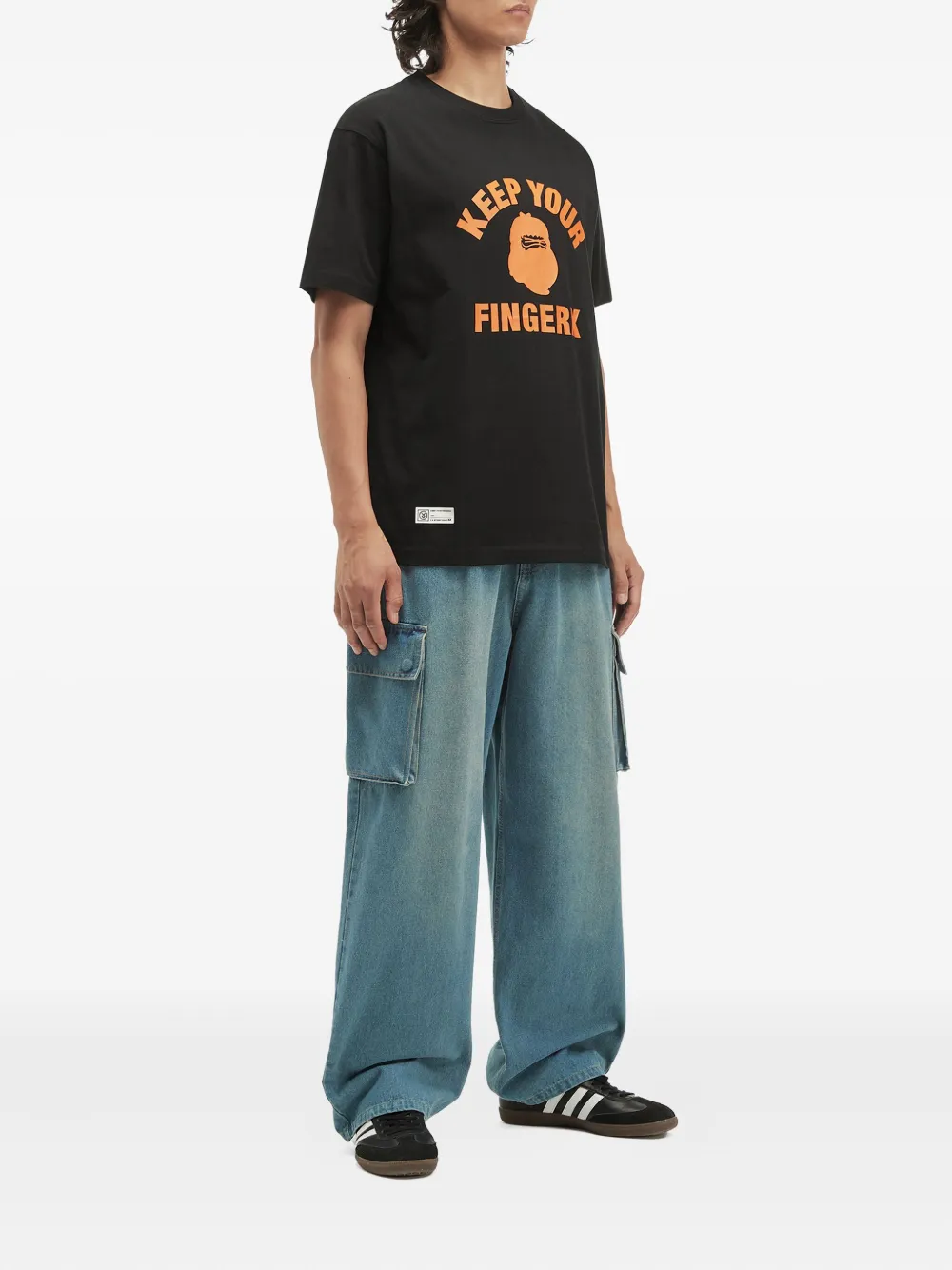 Fingercroxx Graphic-print T-shirt In Black