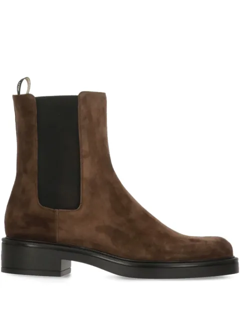 Stuart Weitzman 40mm Celia suede boots