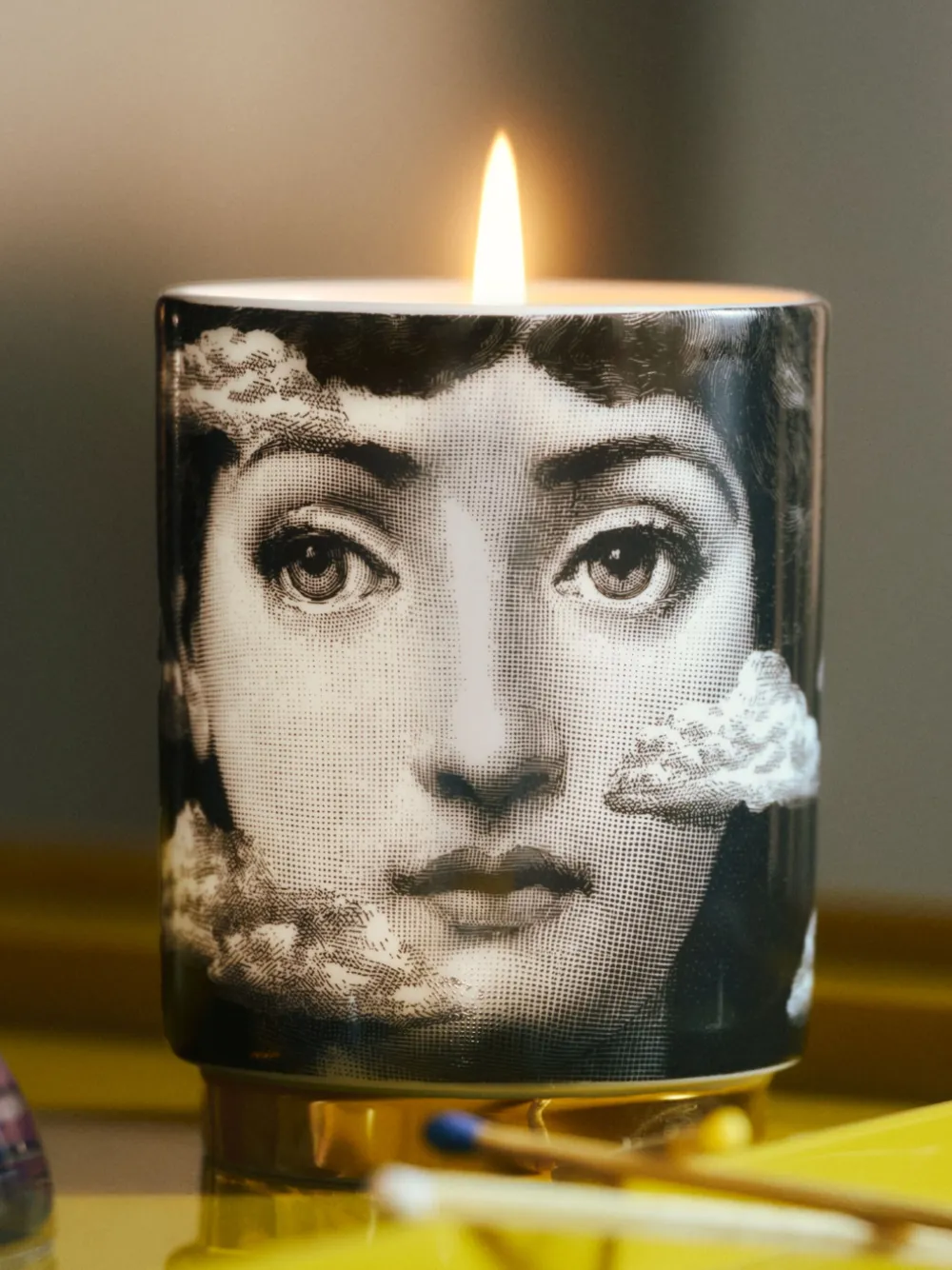 Fornasetti Tra Le Nuvole Kerze (235g) In Black