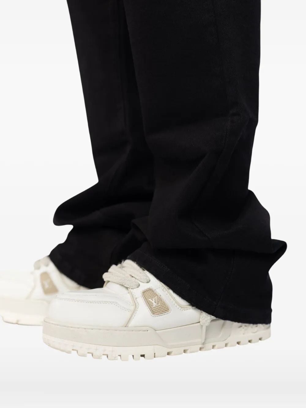 GUAPI logo-embroidered jeans Zwart