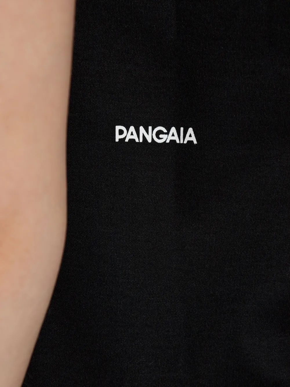 Pangaia Top met diepe ronde hals Zwart