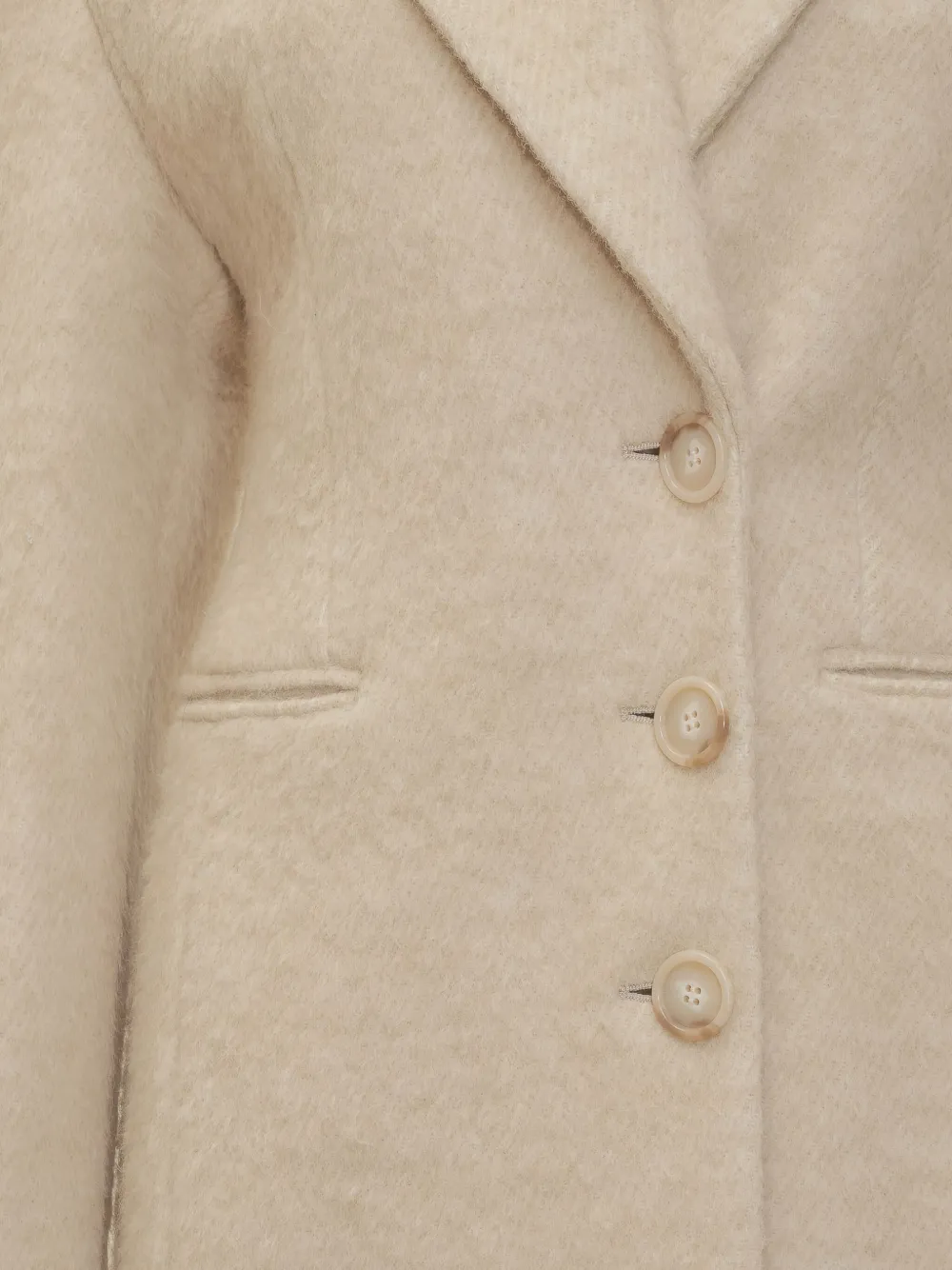 THE ANDAMANE hourglass buttoned coat 108|IVORY