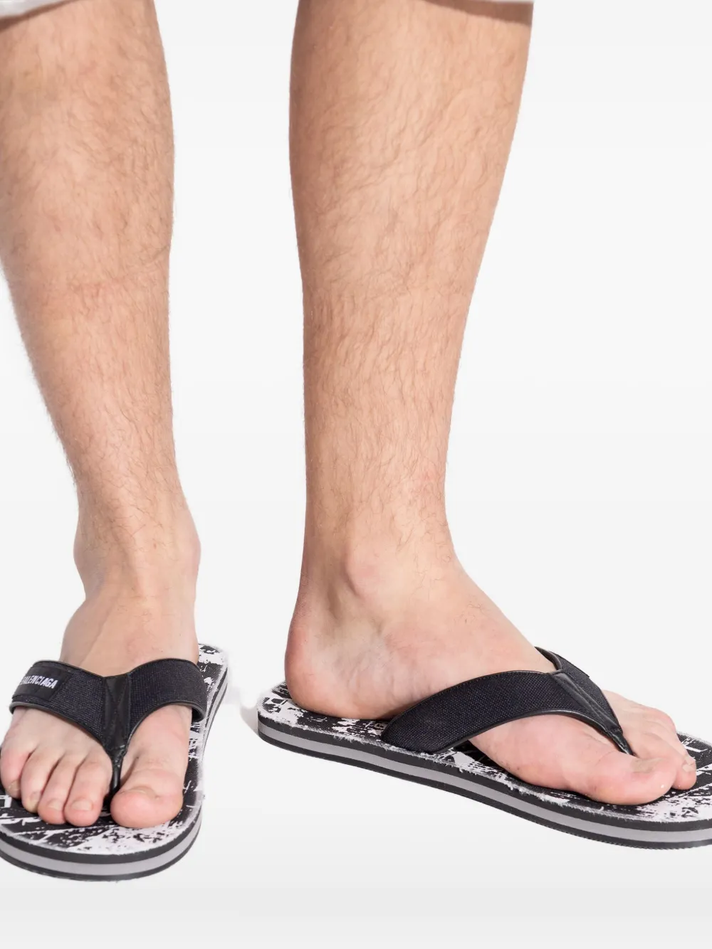 Balenciaga Teenslippers met logoprint Zwart