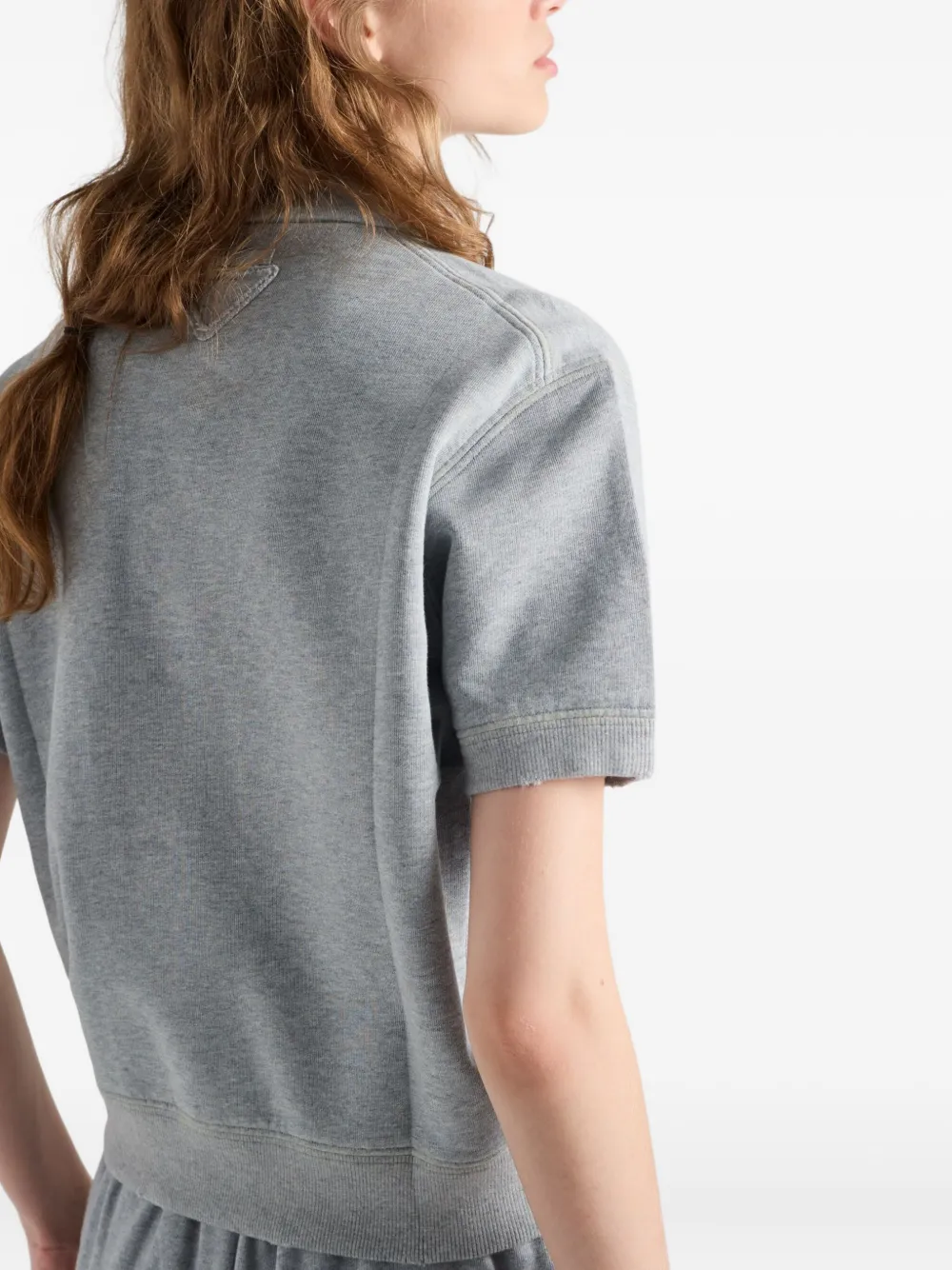 Prada logo-embroidered ribbed-knit polo shirt Grijs
