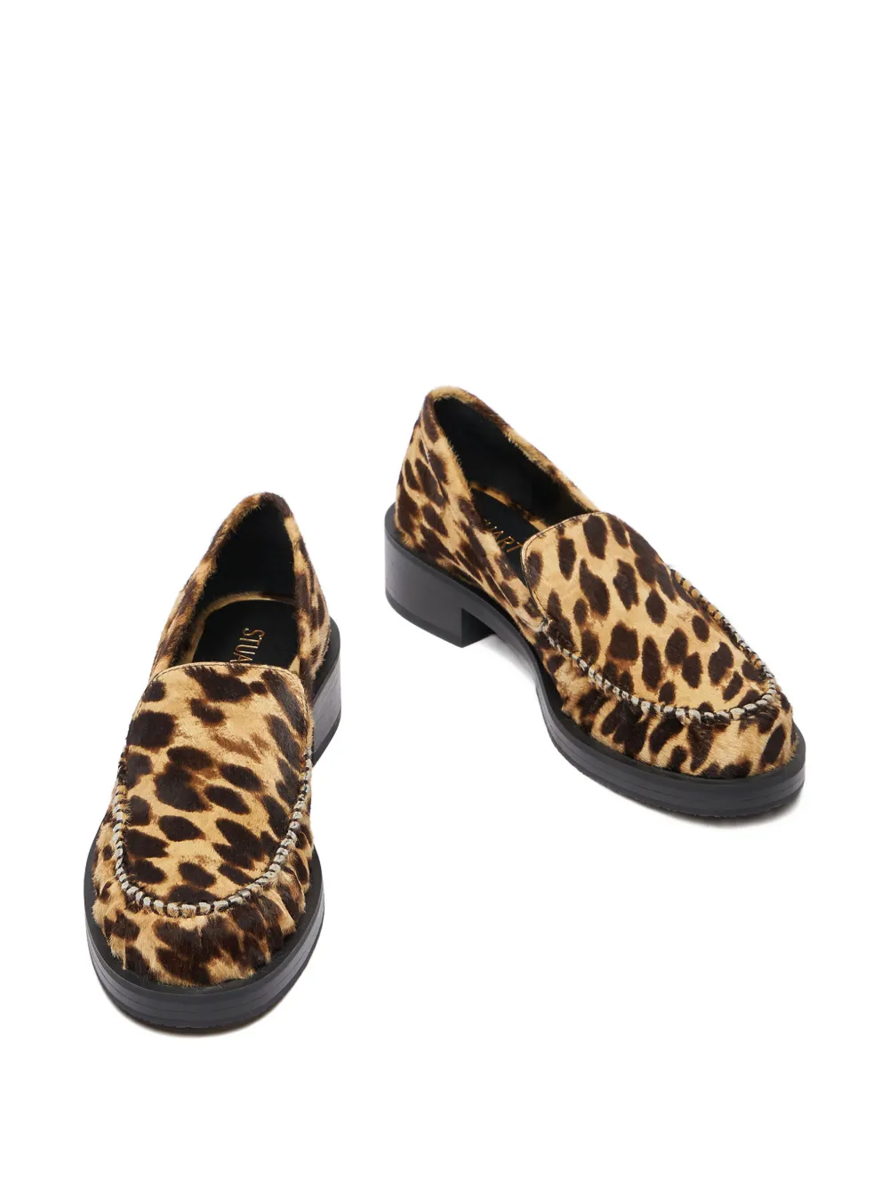 Stuart Weitzman 40 mm Grayson loafers met ruches Bruin