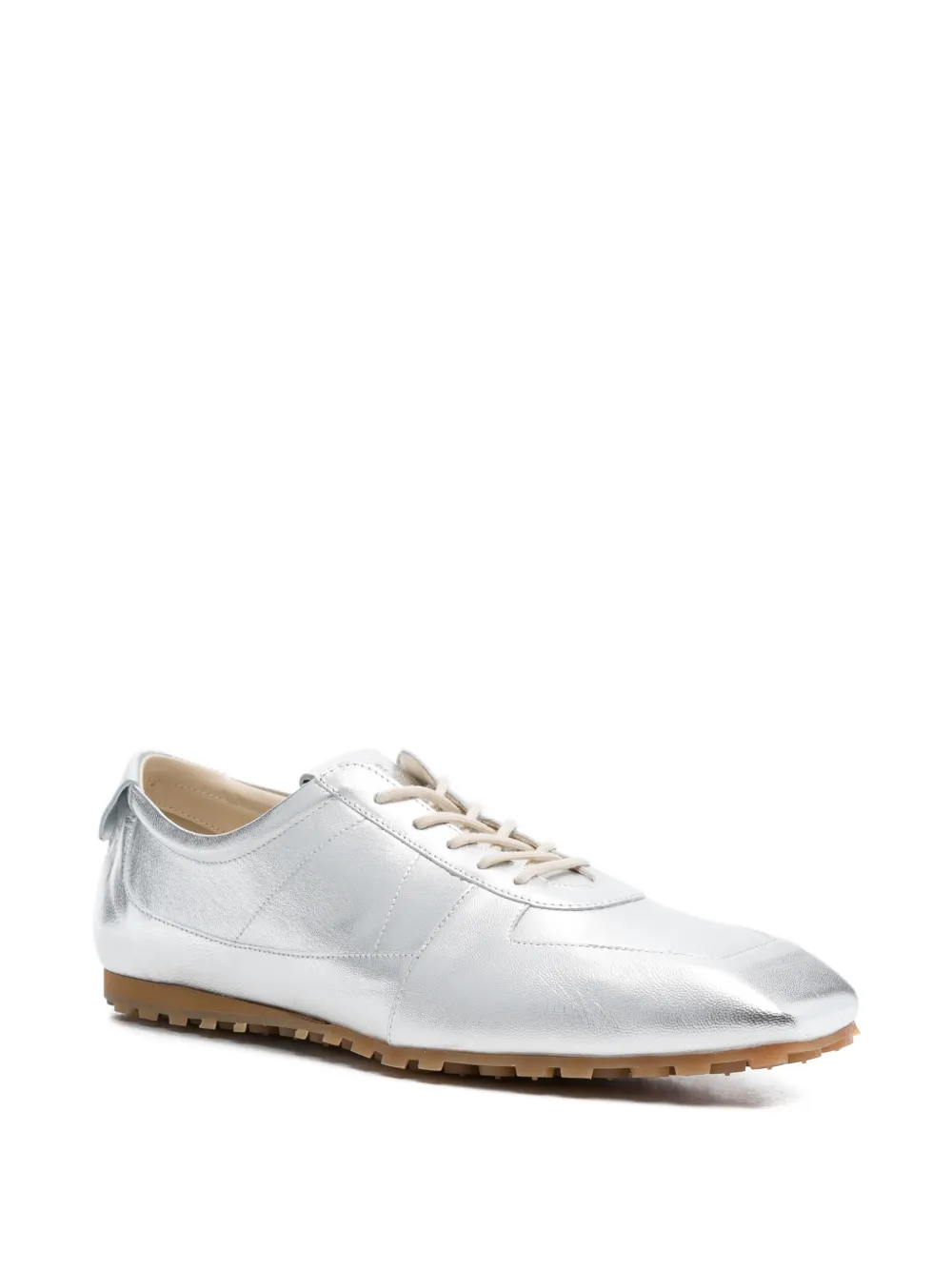 Aeyde Uma laminated leather sneakers Zilver
