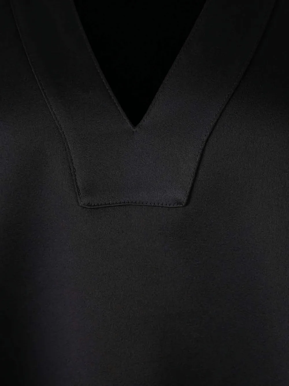 Jil Sander Satijnen blouse met brede kraag Zwart