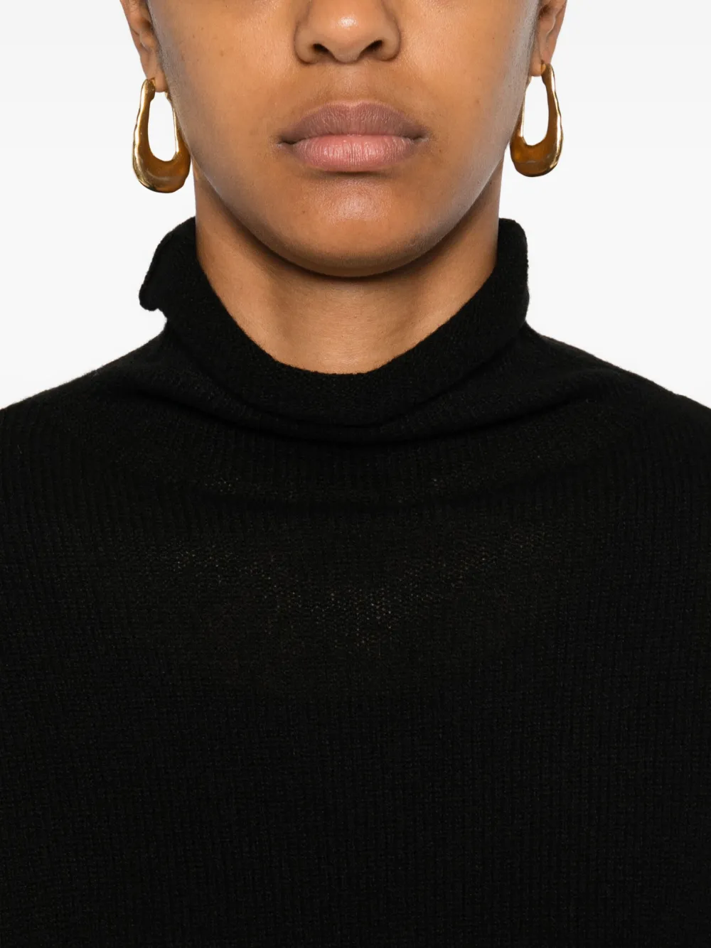 Beyou Turtleneck Ribbed Sweater In Black