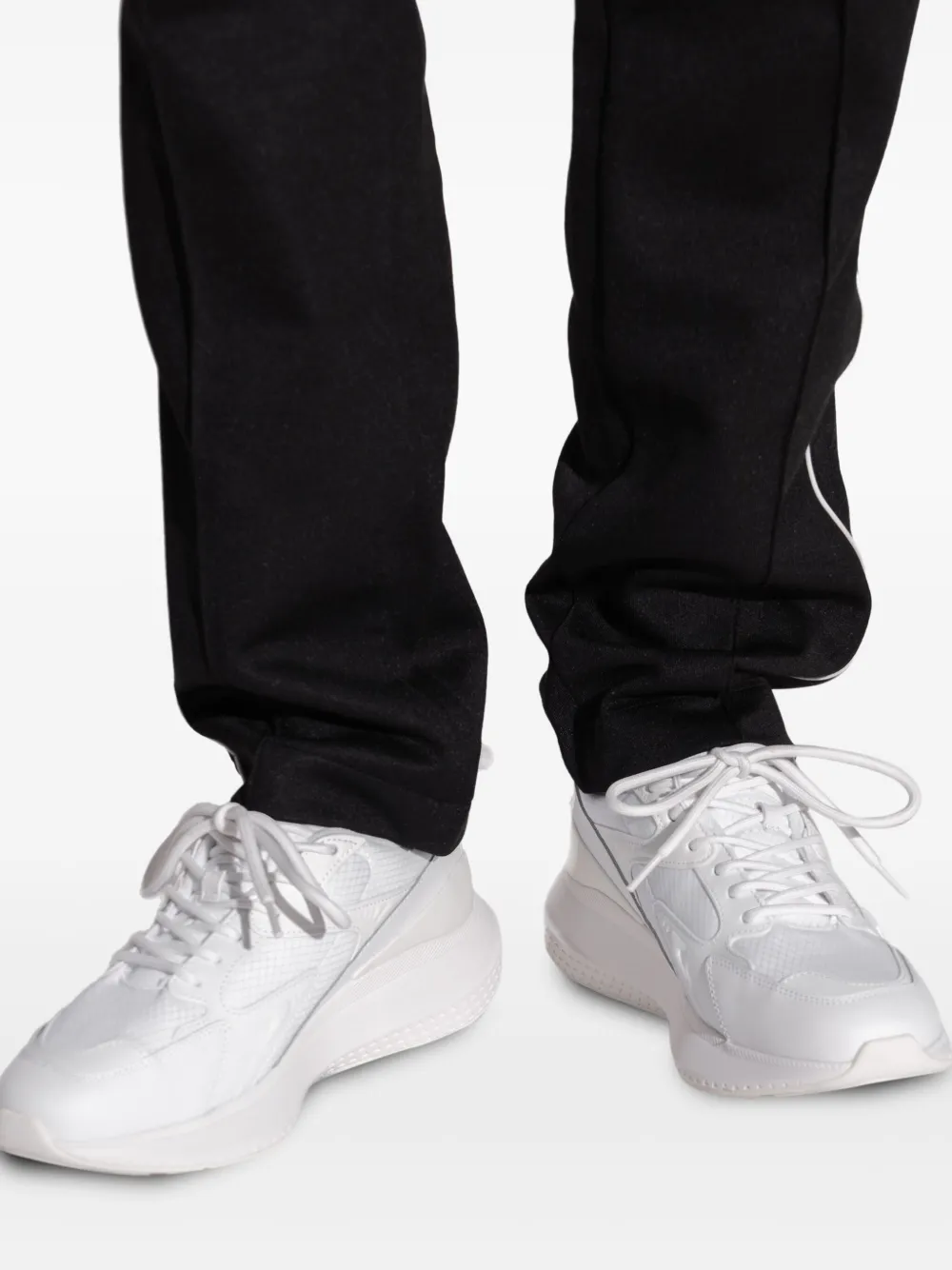 Lacoste L003 Evo lace-up sneakers White