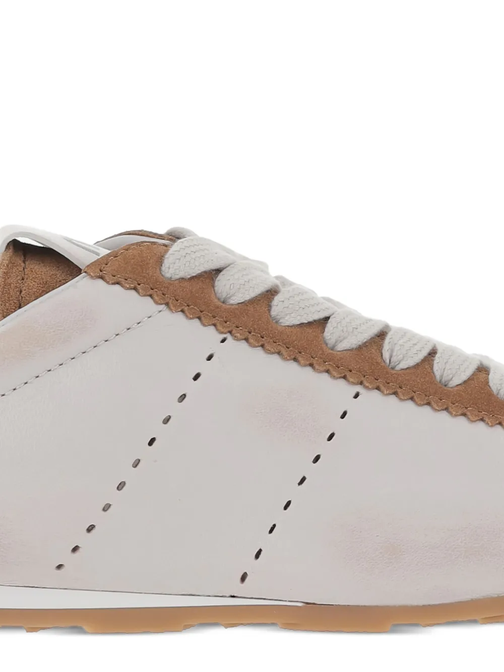 Miu Suède leren sneakers met geperforeerde details Wit