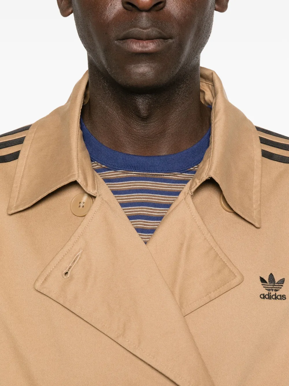 adidas Trenchcoat met ceintuur en drie strepen Bruin