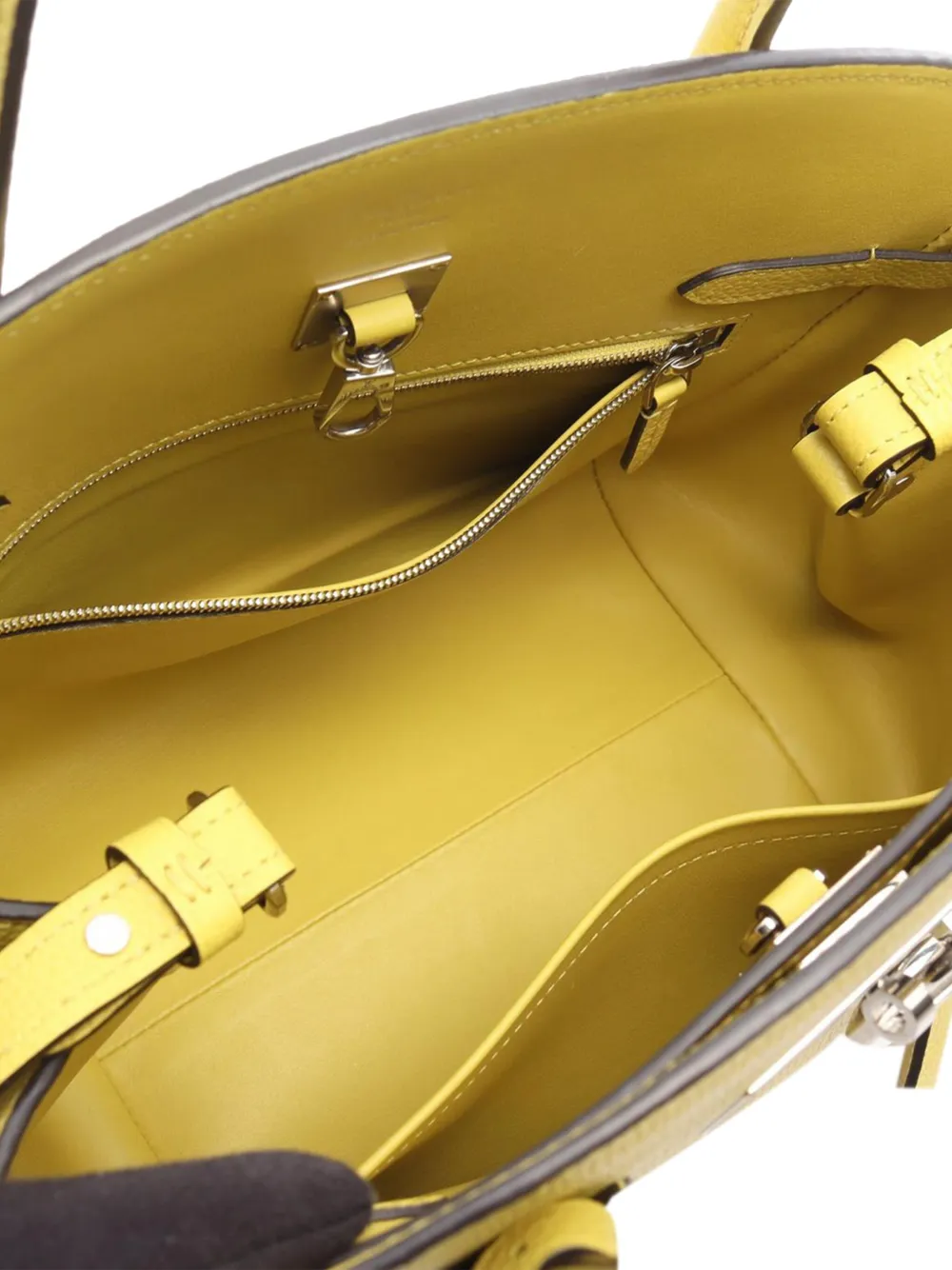 Pre-owned Louis Vuitton 2018 Veau Nuage Milla Pm Satchel In Yellow