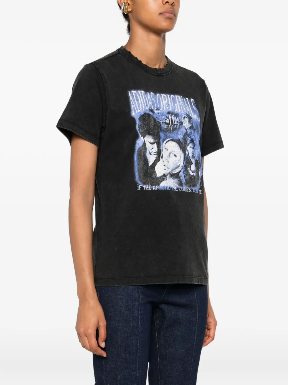 adidas T-shirt met grafische print Zwart