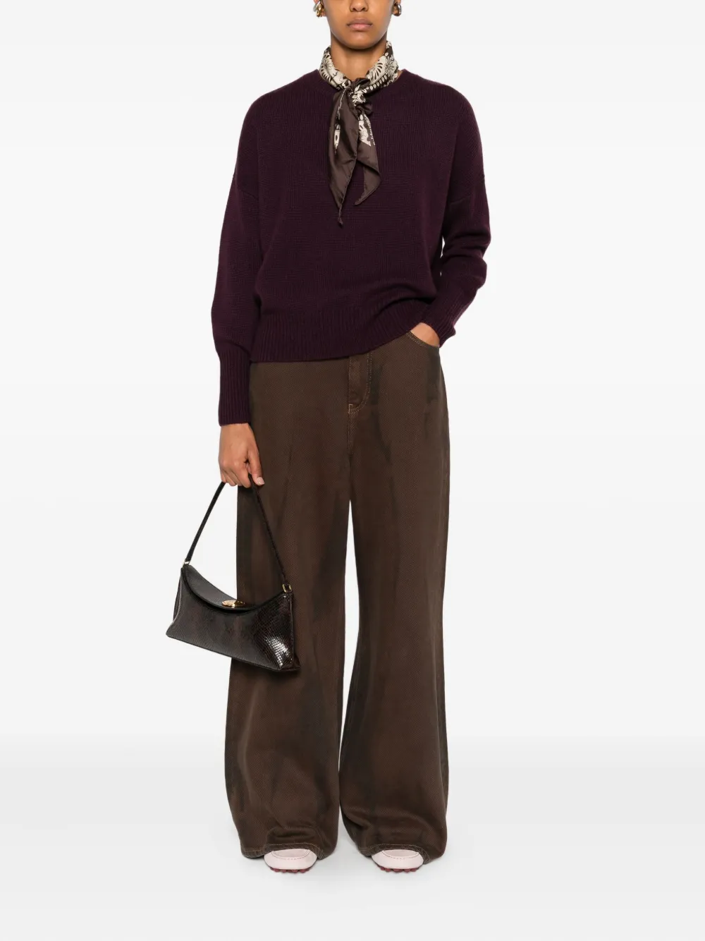 Lisa Yang round-neck cashmere sweater | Knitted Sweaters | Image 2